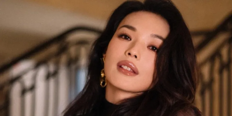 Bước chân vào showbiz và quá khứ không thể xóa nhòa của Thư Kỳ ảnh nóng