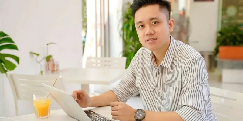 Dấu ấn khác biệt với lối chơi chữ “đảo vần”