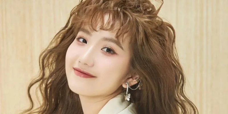 Hành trình sự nghiệp và sự nổi tiếng trên mạng xã hội