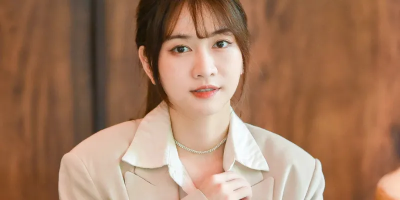 Những scandal ồn ào và cách Lê Bống đối mặt