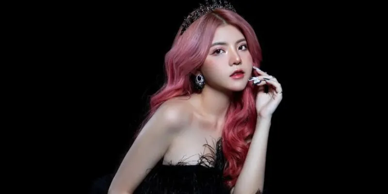 Reency Ngô và hành trình trở thành ngôi sao mạng xã hội