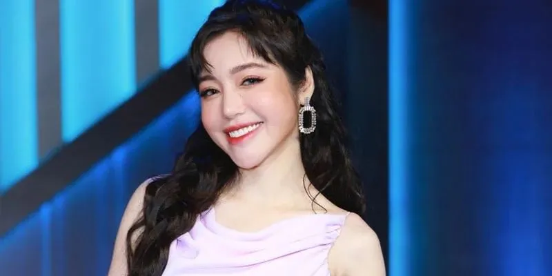 Sự nghiệp: từ hiện tượng mạng đến nghệ sĩ đa năng